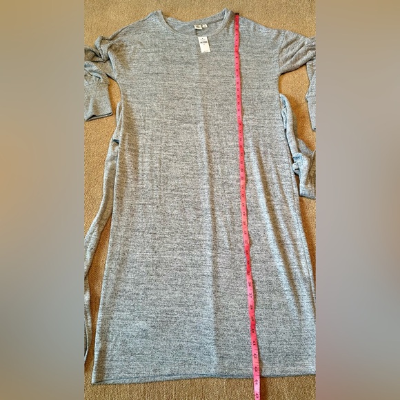 Gap Midi Sweater Wrap Dress size Medium - Picture 4 of 8